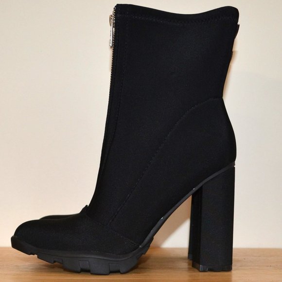 Guess Black 'Michele' Knit Zip Up Ankle Booties SIZE 9 - Picture 4 of 7